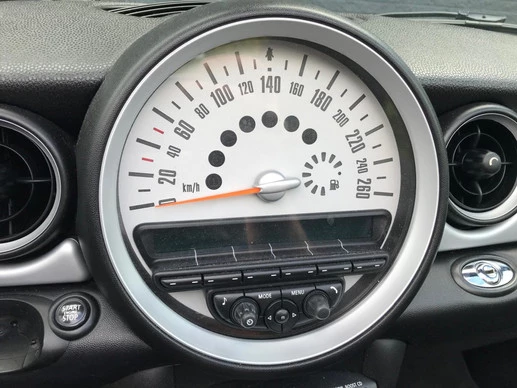 MINI Cooper Cabrio - Afbeelding 16 van 30