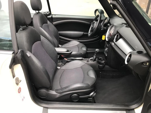 MINI Cooper Cabrio - Afbeelding 25 van 30
