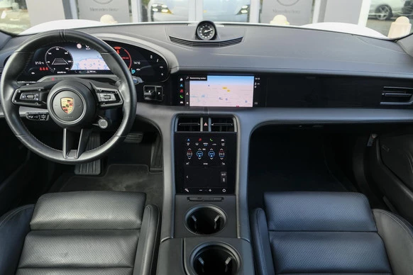 Porsche Taycan - Afbeelding 3 van 30