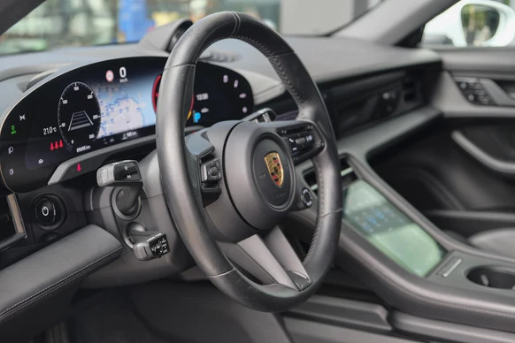 Porsche Taycan - Afbeelding 8 van 30