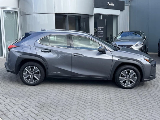 Lexus UX - Afbeelding 2 van 30