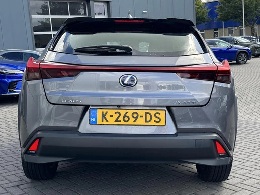 Lexus UX - Afbeelding 4 van 30