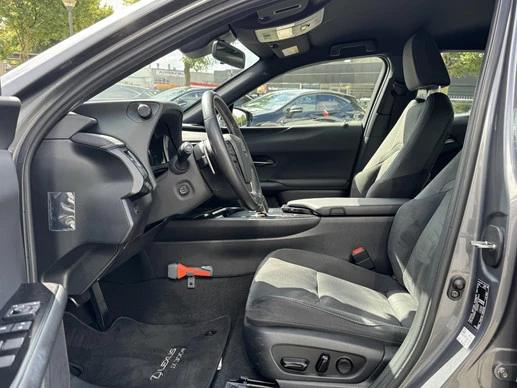 Lexus UX - Afbeelding 14 van 30