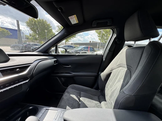 Lexus UX - Afbeelding 24 van 30