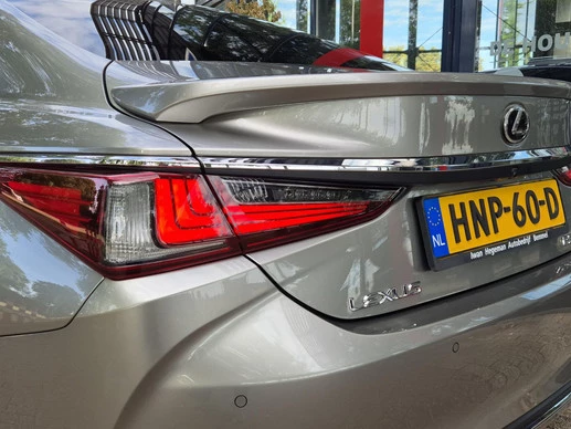 Lexus ES - Afbeelding 12 van 30