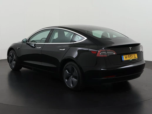Tesla Model 3 - Afbeelding 8 van 30