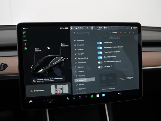 Tesla Model 3 - Afbeelding 25 van 30