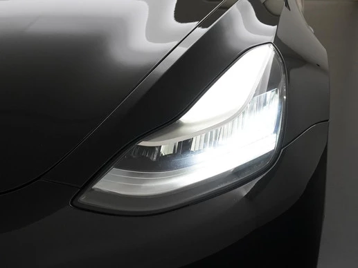 Tesla Model 3 - Afbeelding 28 van 30