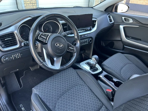 Kia Ceed - Afbeelding 13 van 20