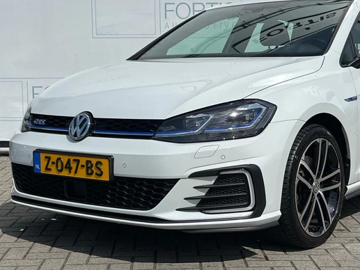 Volkswagen Golf - Afbeelding 9 van 18