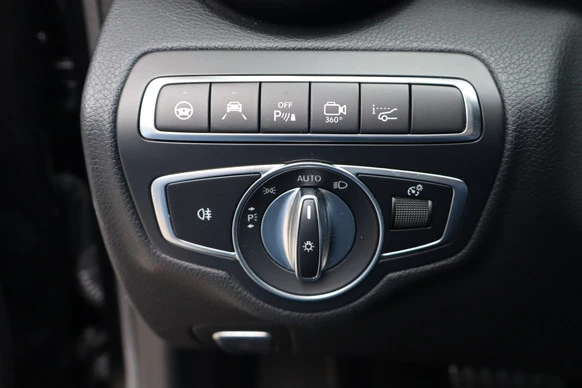 Mercedes-Benz C-Klasse - Afbeelding 28 van 30