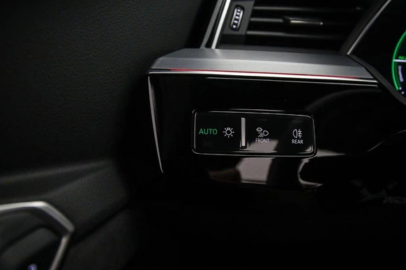 Audi Q8 Sportback e-tron - Afbeelding 11 van 30