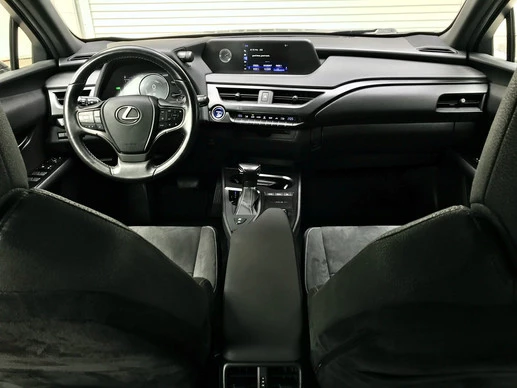 Lexus UX - Afbeelding 7 van 30
