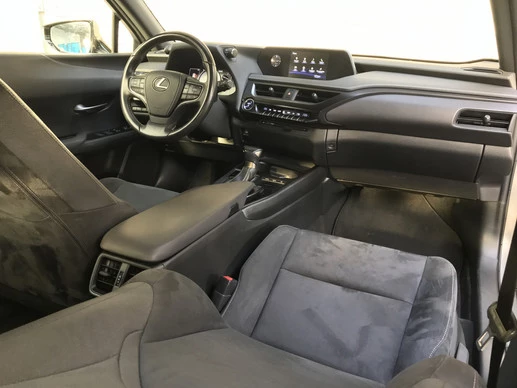 Lexus UX - Afbeelding 8 van 30