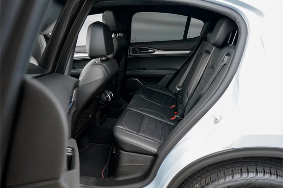 Alfa Romeo Stelvio - Afbeelding 5 van 30
