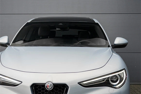 Alfa Romeo Stelvio - Afbeelding 14 van 30