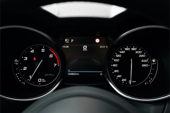 Alfa Romeo Stelvio - Afbeelding 21 van 30