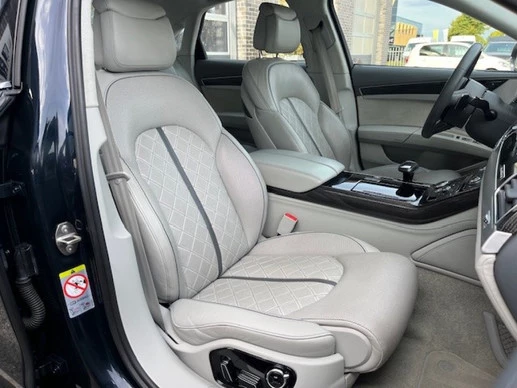 Audi S8 - Afbeelding 14 van 30