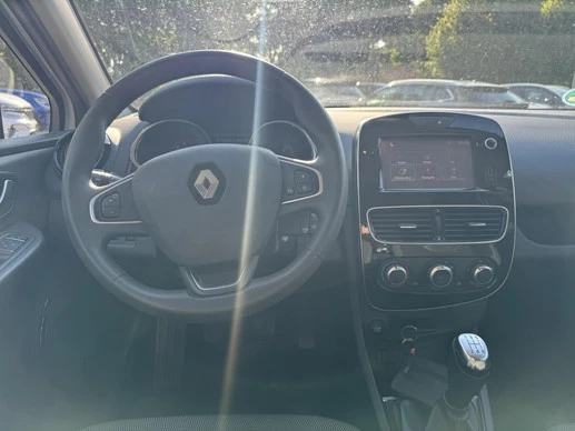 Renault Clio - Afbeelding 12 van 15