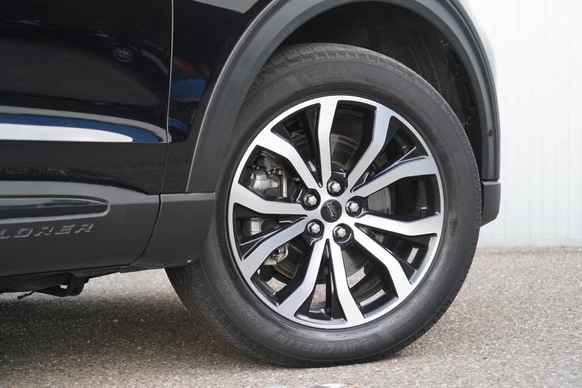 Ford Explorer - Afbeelding 28 van 30