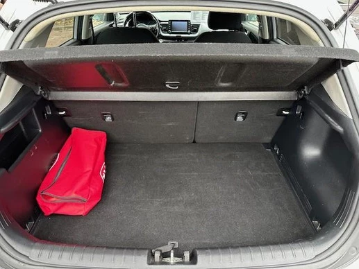 Kia Stonic - Afbeelding 18 van 19