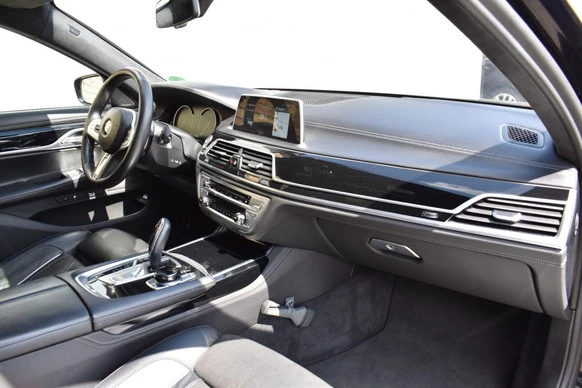BMW 7 Serie - Afbeelding 10 van 30