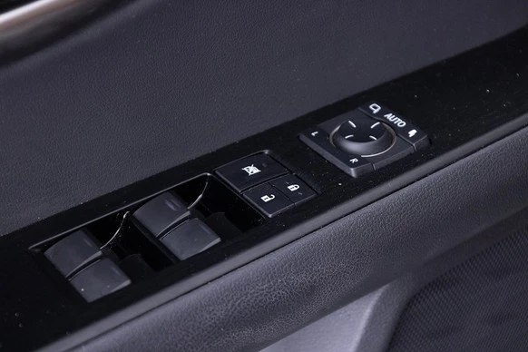 Lexus UX - Afbeelding 9 van 30