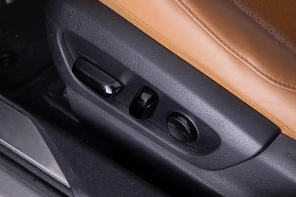 Lexus UX - Afbeelding 10 van 30