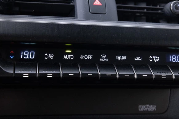 Lexus UX - Afbeelding 17 van 30