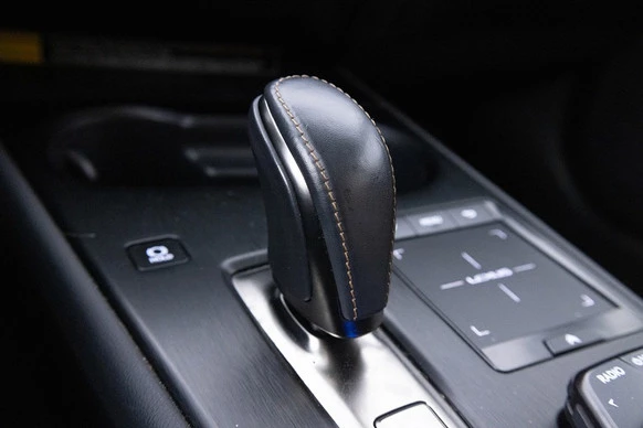 Lexus UX - Afbeelding 23 van 30
