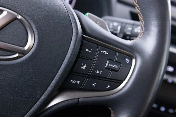 Lexus UX - Afbeelding 25 van 30