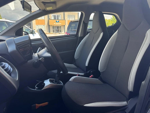 Toyota Aygo - Afbeelding 21 van 25