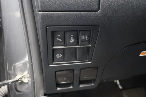 Toyota Hilux - Afbeelding 9 van 27