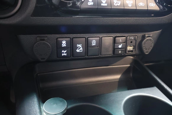 Toyota Hilux - Afbeelding 22 van 27