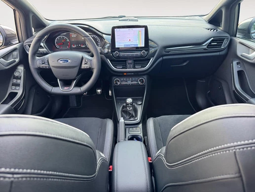 Ford Fiesta - Afbeelding 13 van 30