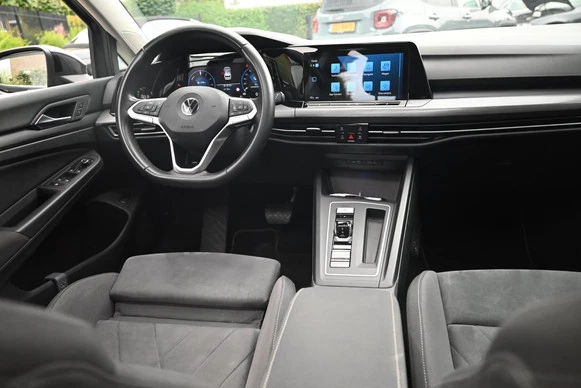 Volkswagen Golf - Afbeelding 12 van 30