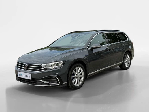 Volkswagen Passat - Afbeelding 1 van 26