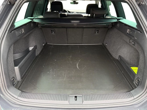 Volkswagen Passat - Afbeelding 10 van 26