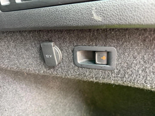 Volkswagen Passat - Afbeelding 13 van 26