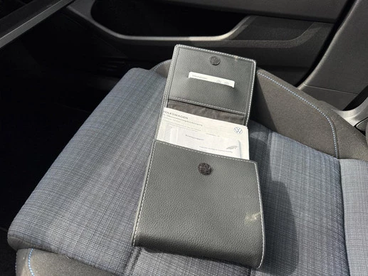 Volkswagen Passat - Afbeelding 25 van 26
