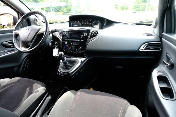 Lancia Ypsilon - Afbeelding 5 van 26