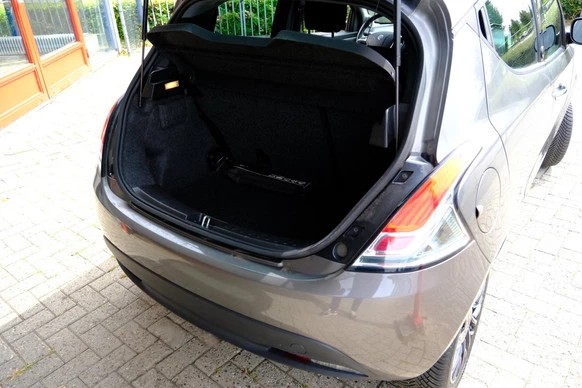 Lancia Ypsilon - Afbeelding 9 van 26