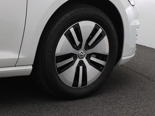 Volkswagen e-Golf - Afbeelding 16 van 30