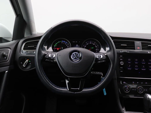 Volkswagen e-Golf - Afbeelding 18 van 30