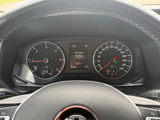 Volkswagen Amarok - Afbeelding 18 van 30