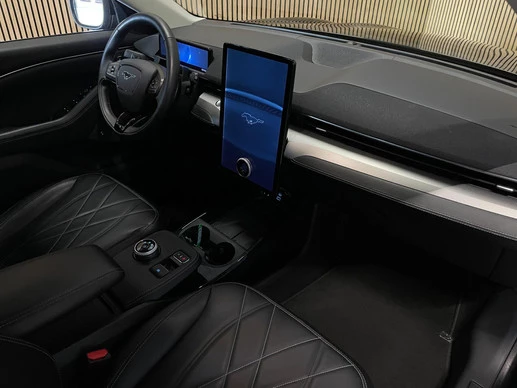 Ford Mustang Mach-E - Afbeelding 8 van 30