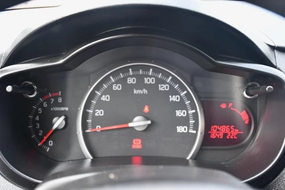 Suzuki Celerio - Afbeelding 13 van 17