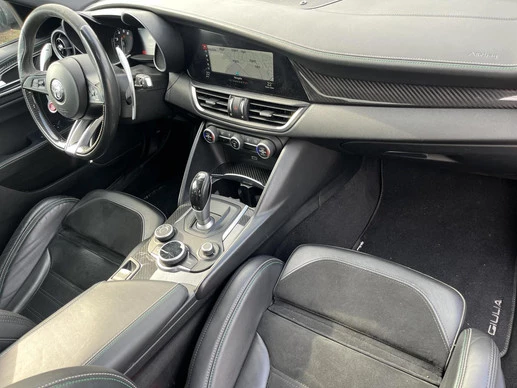 Alfa Romeo Giulia - Afbeelding 2 van 15