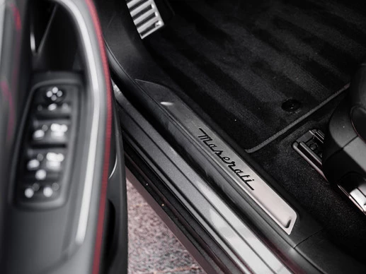 Maserati Levante - Afbeelding 16 van 30