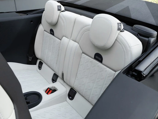 MINI Cooper S Cabrio - Afbeelding 24 van 30